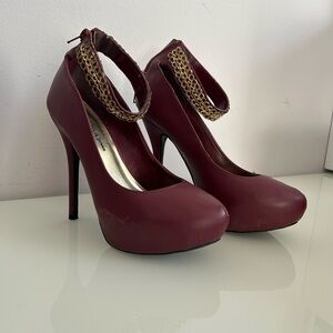 Wild Diva Maroon Heels with Gold Accent